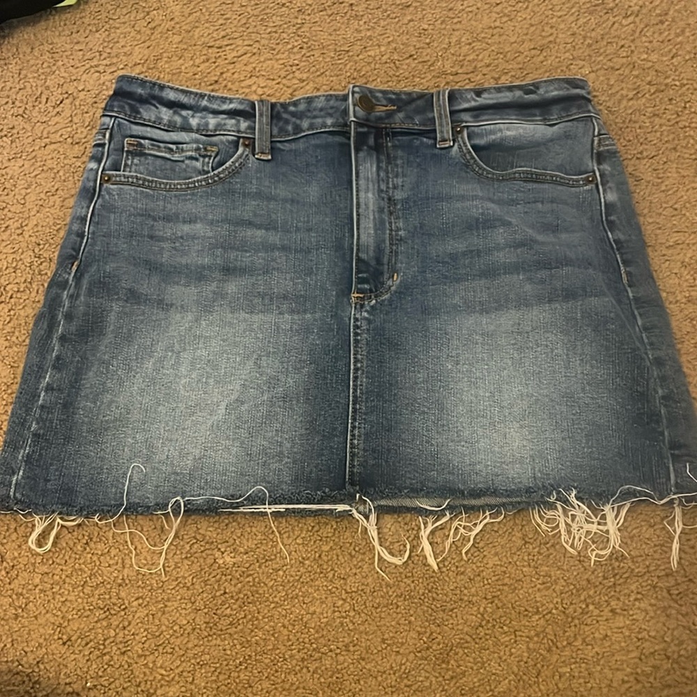 Altrar’d state dark wash jean skirt